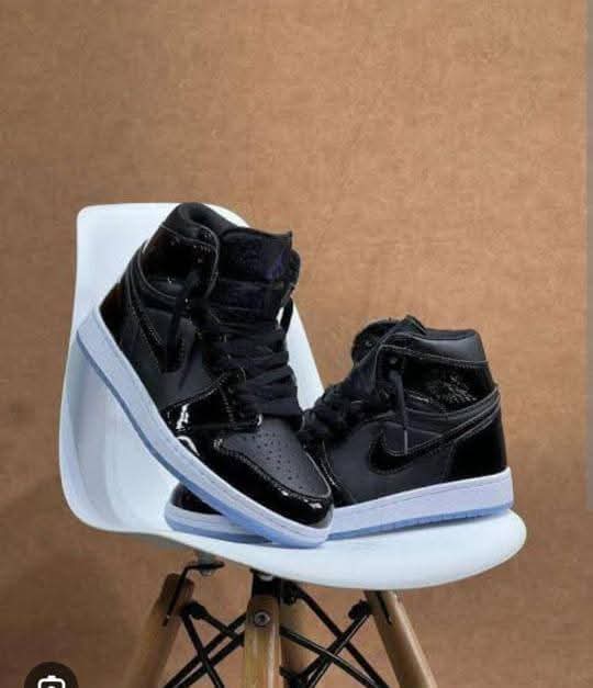 Air Jordan 1 High Black Patent